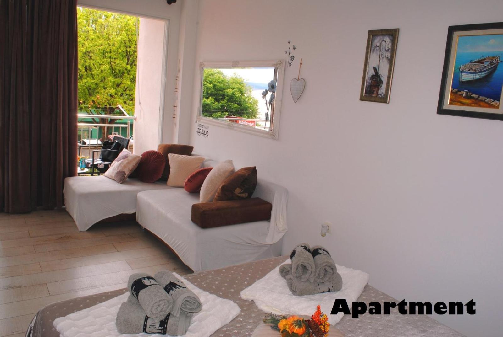 Sunshower Apartment And Studio Сплит Екстериор снимка