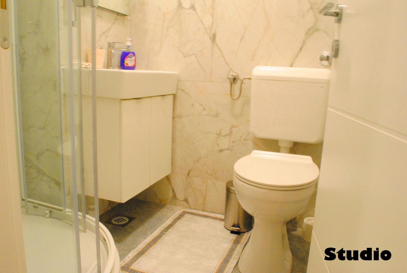 Sunshower Apartment And Studio Сплит Екстериор снимка