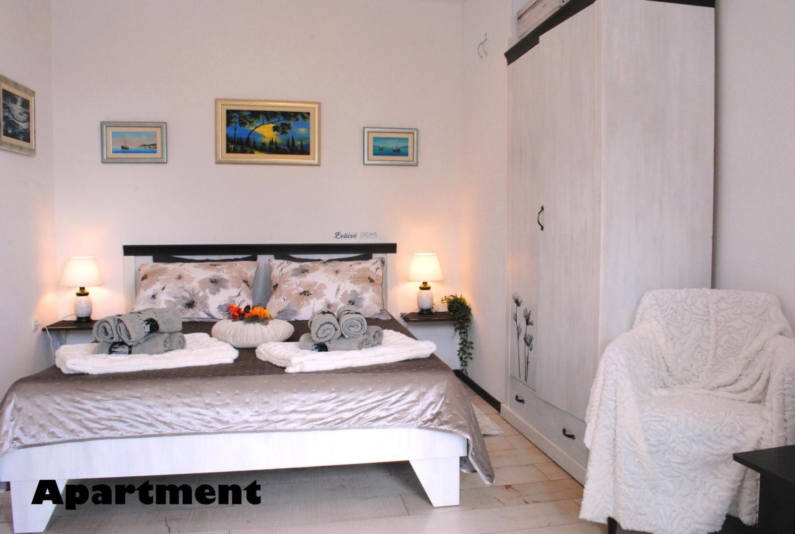 Sunshower Apartment And Studio Сплит Екстериор снимка