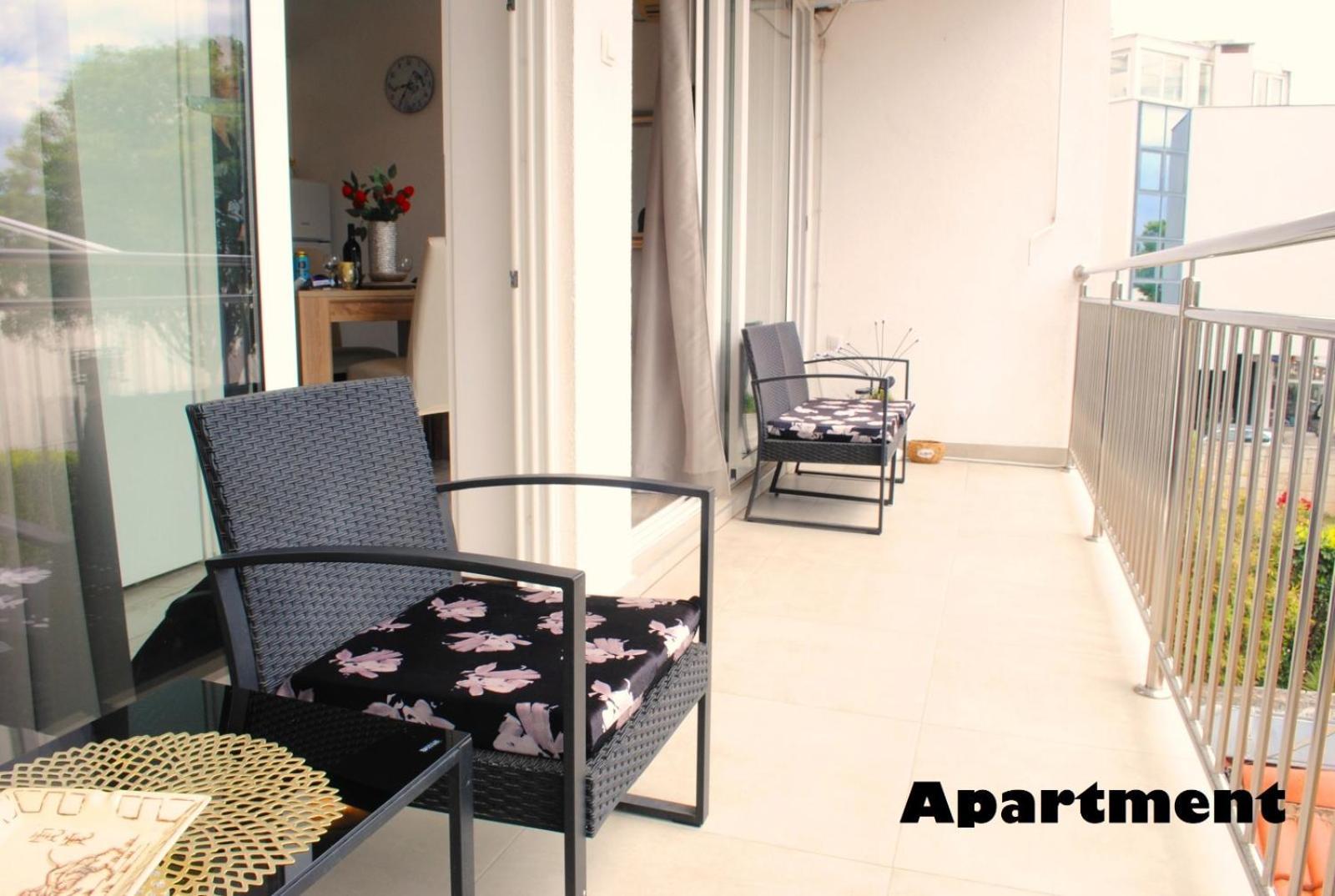 Sunshower Apartment And Studio Сплит Екстериор снимка